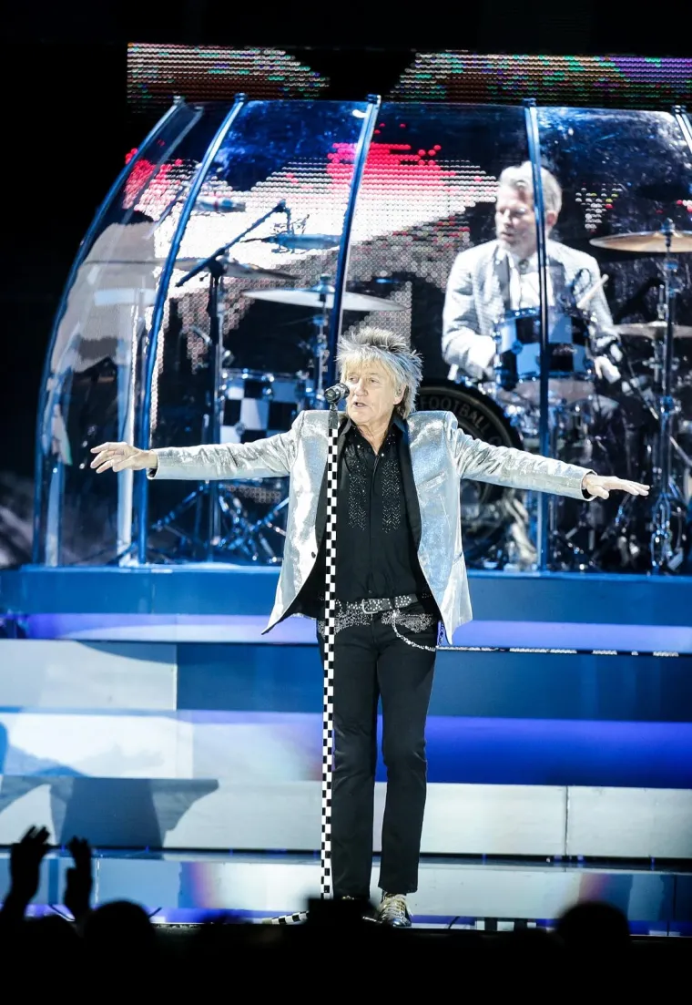 ROD STEWART NAPRAVIO SPEKTAKL U ZAGREBAČKOJ ARENI: Neumorni rocker dokazao da je i sa 73 godine u odličnoj formi