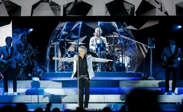 ROD STEWART NAPRAVIO SPEKTAKL U ZAGREBAČKOJ ARENI: Neumorni rocker dokazao da je i sa 73 godine u odličnoj formi