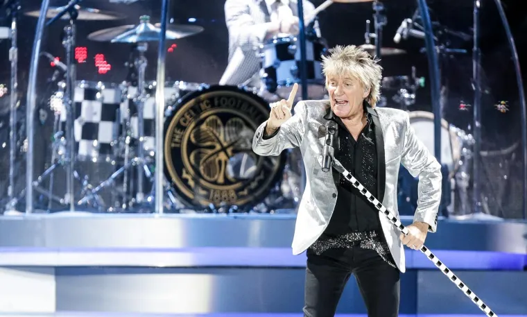 ROD STEWART NAPRAVIO SPEKTAKL U ZAGREBAČKOJ ARENI: Neumorni rocker dokazao da je i sa 73 godine u odličnoj formi