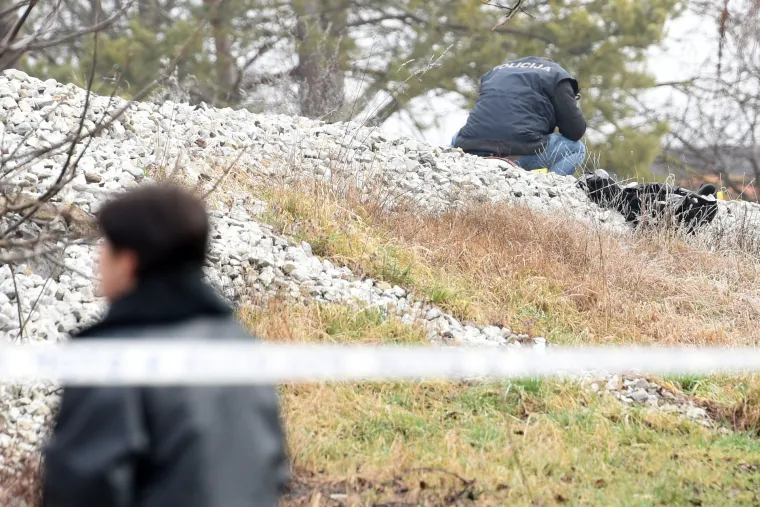 Potresne fotografije: u naletu vlaka kod Novog Marofa poginulo osmogodi&scaron;nje dijete