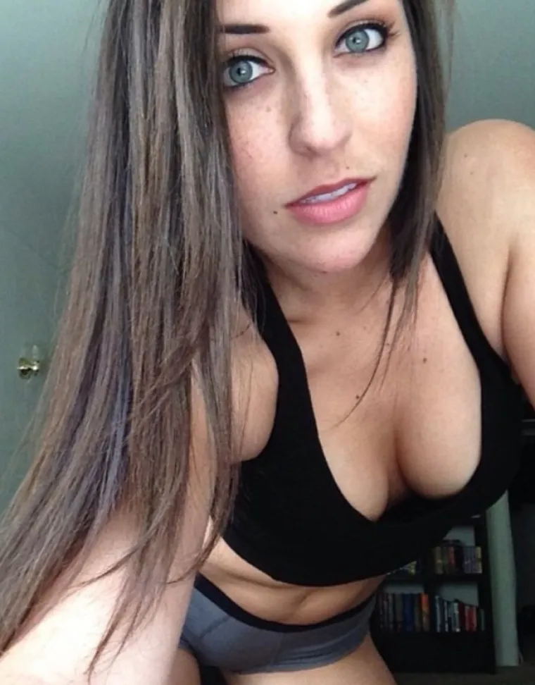 PRESAVILE SE OD SEKSIPILA: I ponedjeljak je lak&scaron;i uz ljepotice lomne u struku