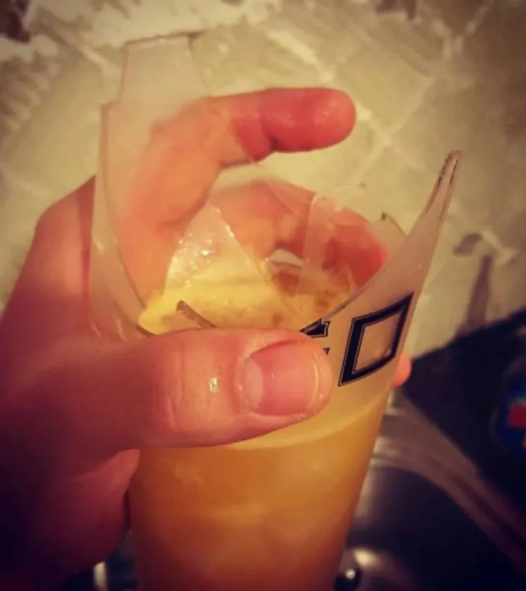 KONOBARI OPAKO ZARIBALI NA POSLU: Nije im lako, a onda je netko i snimio njihove pogre&scaron;ke