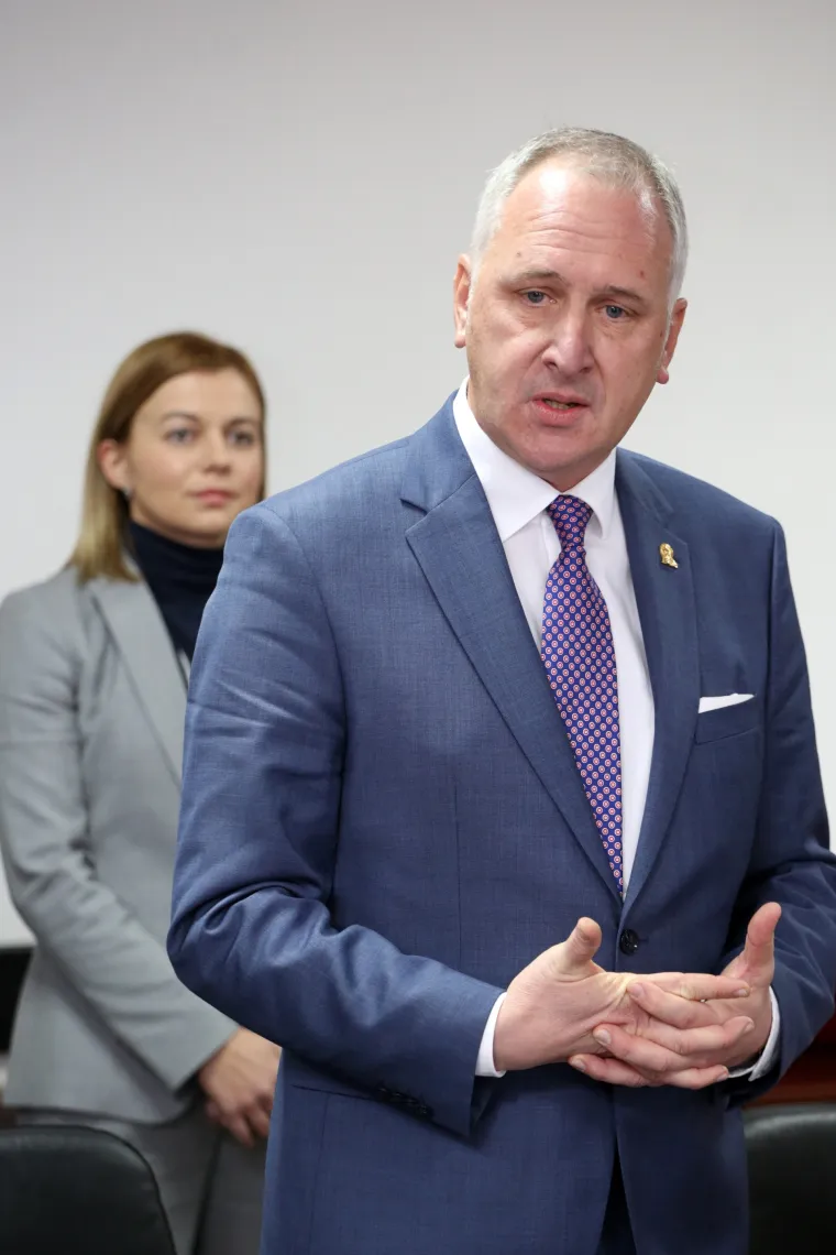 Opara i predsjednici Klubova vijećnika dali izjave za medije nakon sastanka o Karepovcu