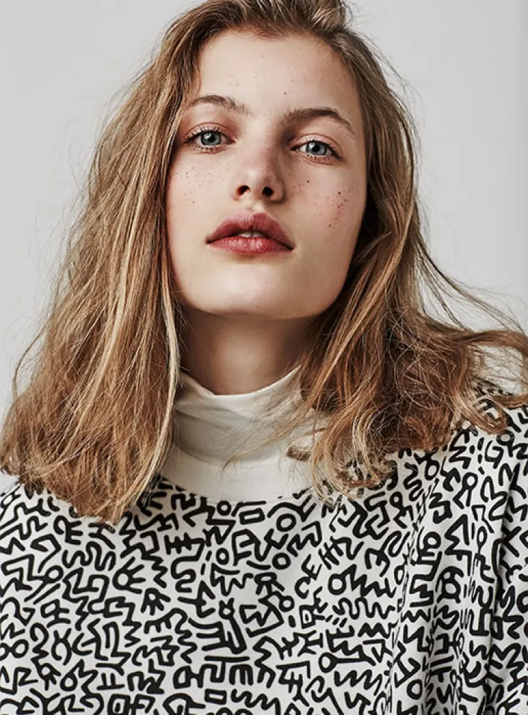 Stradivarius napokon ima novi lookbook i super majice koje su napravili u čast pop art umjetniku Keithu Haringu