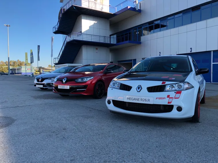 VRHUNSKI VOZI, A OVAKO IZGLEDA: U novom Meganeu R.S. apsolutno nikako ne možete ostati nezamijećeni