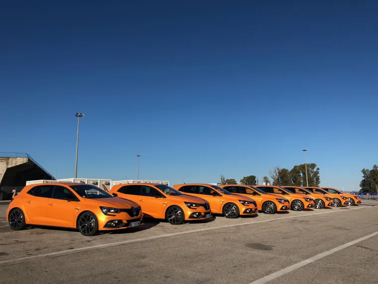 VRHUNSKI VOZI, A OVAKO IZGLEDA: U novom Meganeu R.S. apsolutno nikako ne možete ostati nezamijećeni