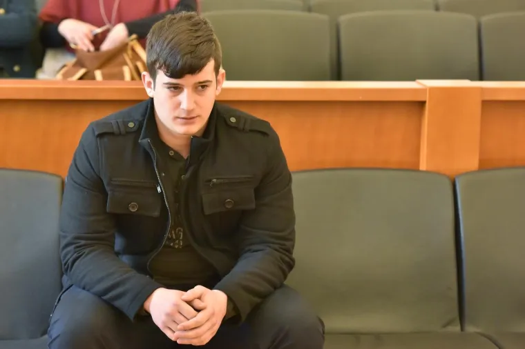 POČELO SUĐENJE TINU ŠUNJERGI: Ubio roditelje jer su mu prigovarali zbog loših ocjena i droge