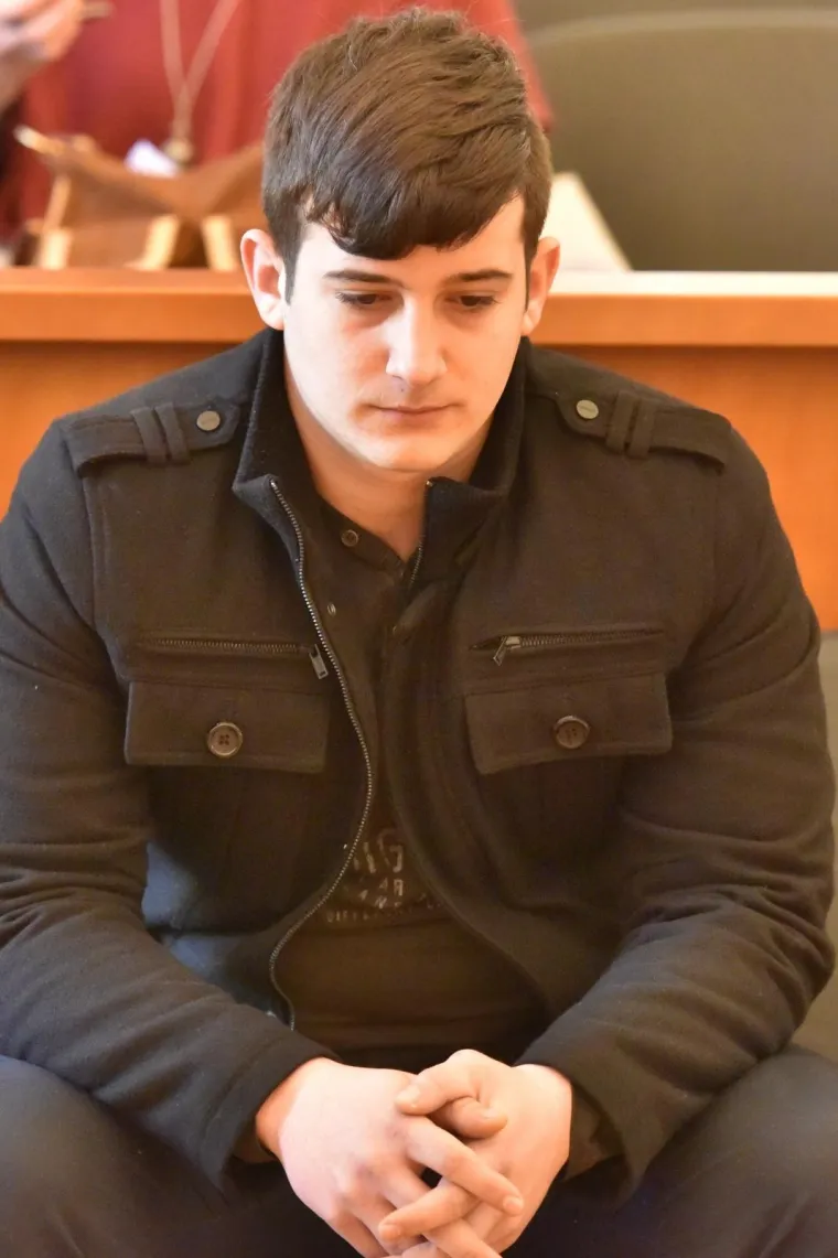 POČELO SUĐENJE TINU ŠUNJERGI: Ubio roditelje jer su mu prigovarali zbog loših ocjena i droge