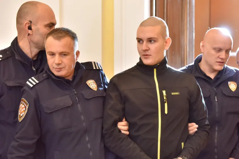 Počelo suđenje Tinu &Scaron;unjergi osumnjičenom za okrutno ubojstvo roditelja