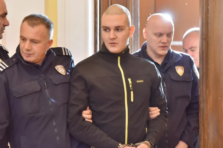 Počelo suđenje Tinu &Scaron;unjergi osumnjičenom za okrutno ubojstvo roditelja