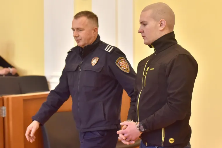 Počelo suđenje Tinu &Scaron;unjergi osumnjičenom za okrutno ubojstvo roditelja