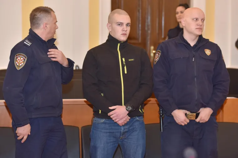 Počelo suđenje Tinu &Scaron;unjergi osumnjičenom za okrutno ubojstvo roditelja