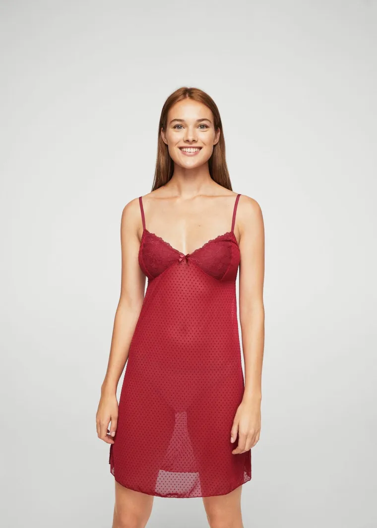 Spavaćica s detaljima od čipke, Mango, 79,90 kuna