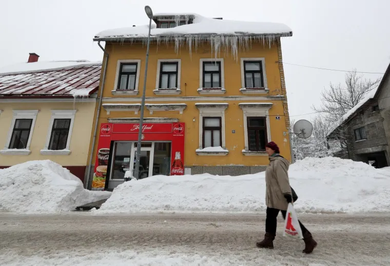 SNIJEG ZATRPAO GORSKI KOTAR: Napadalo ga je čak 90 centimetara, pogledajte kakvo je stanje u Delnicama