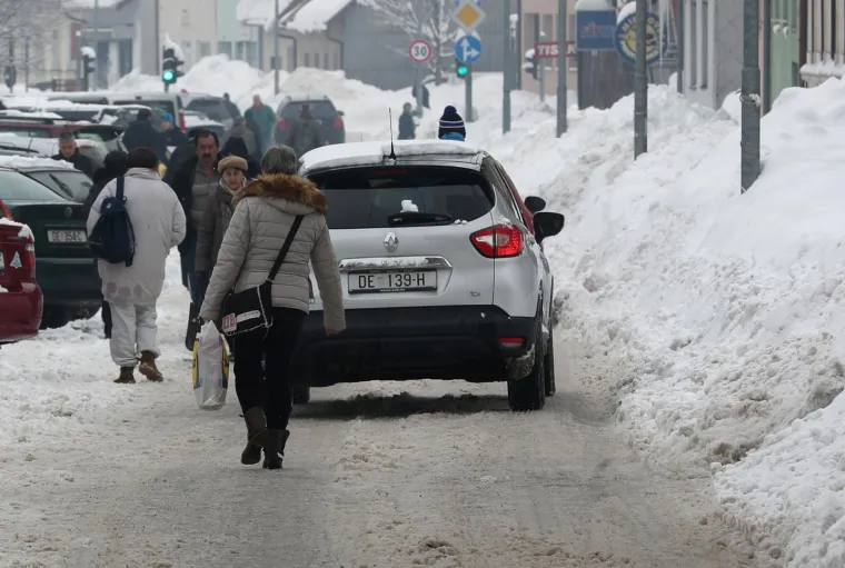 SNIJEG ZATRPAO GORSKI KOTAR: Napadalo ga je čak 90 centimetara, pogledajte kakvo je stanje u Delnicama