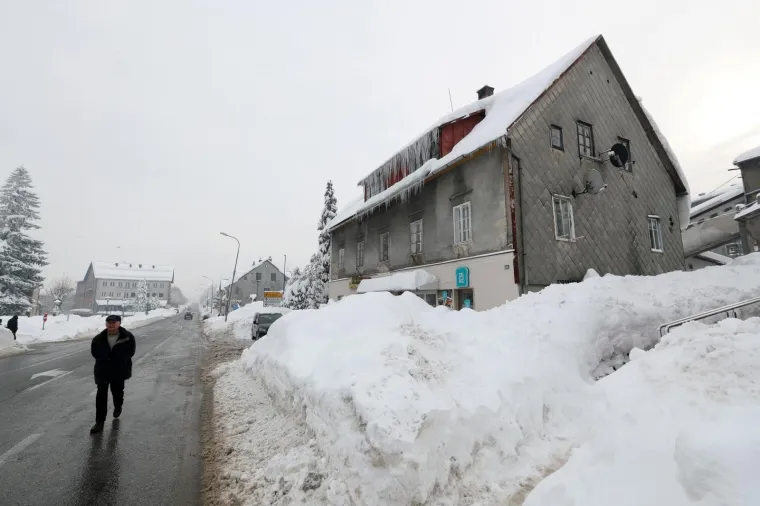 Delnice - Obilan snijeg koji je proteklih dana padao u cijeloj Hrvatskoj nije iznenadio stanovnike Delnica.