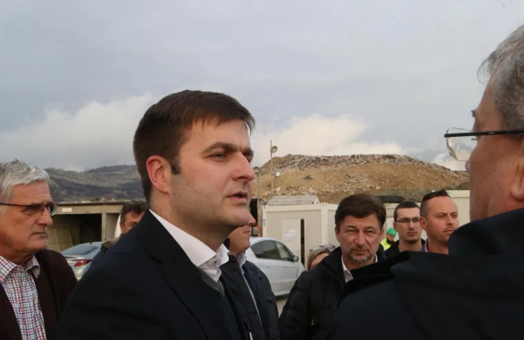 Ministar Ćorić u obilasku deponija Karepovac