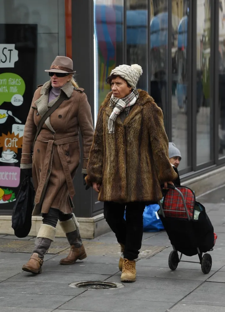 Na hladnim zagrebačkim ulicama zavladale su bunde
