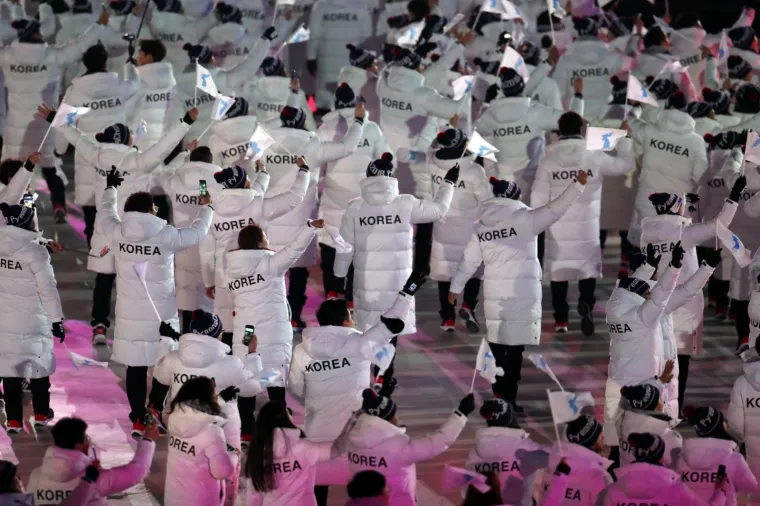 Dvije korejske države iza&scaron;le pod jednom zastavom, stjegono&scaron;e legendarni Kasai, Ahonen, Fourcade...