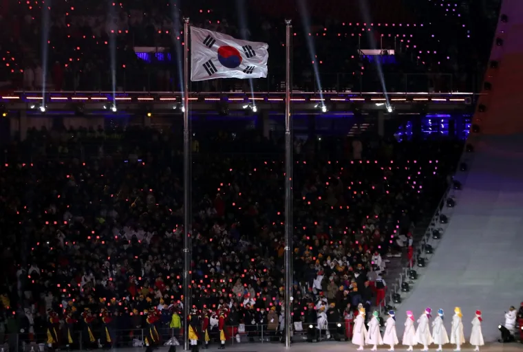 Dvije korejske države iza&scaron;le pod jednom zastavom, stjegono&scaron;e legendarni Kasai, Ahonen, Fourcade...