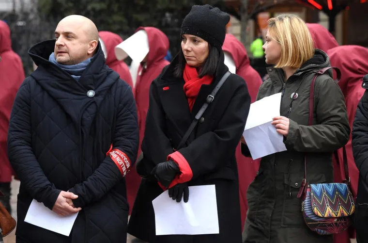 PROSVJED 'SLU&Scaron;KINJA' U ZAGREBU: Građani se okupili kako bi pritisli Vladu na ratifikaciju Istanbulske konvencije
