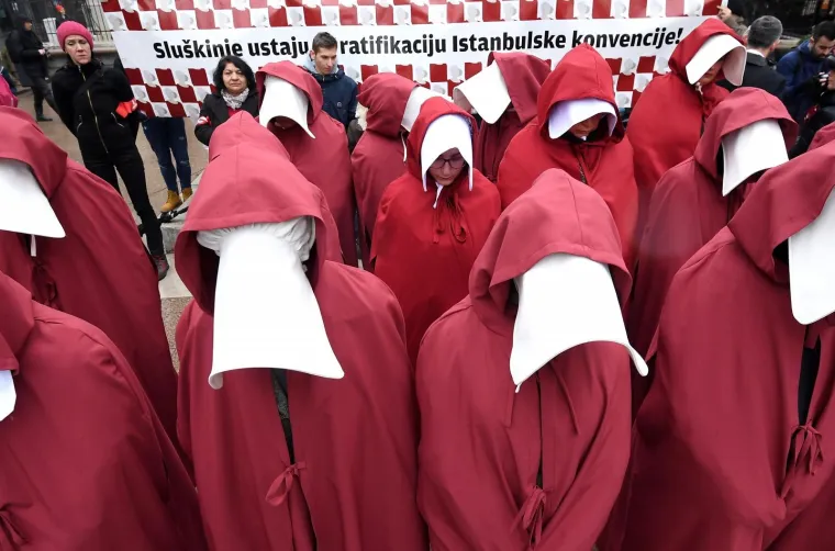 PROSVJED 'SLU&Scaron;KINJA' U ZAGREBU: Građani se okupili kako bi pritisli Vladu na ratifikaciju Istanbulske konvencije