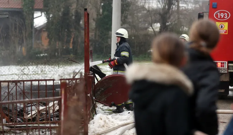 U selu Budenec izgorjela obiteljska kuća