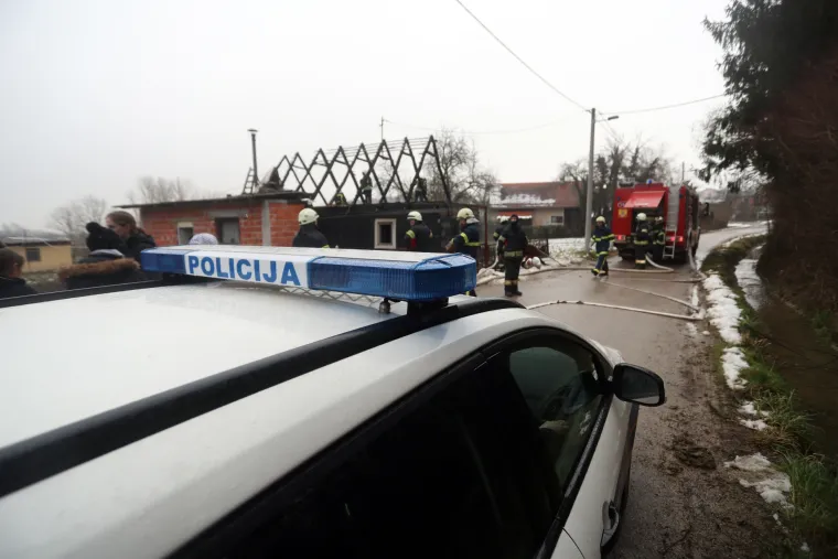 U selu Budenec izgorjela obiteljska kuća