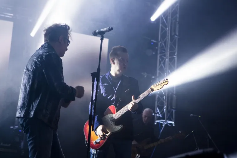 PRLJAVCI ODU&Scaron;EVILI OSJEČANE: Slavni dečki iz Dubrave započeli svjetsku turneju kojom slave 40 godina karijere