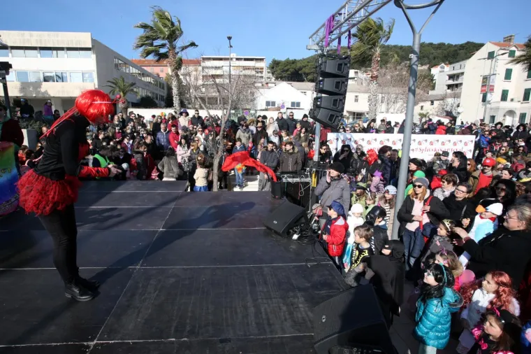 POKLADE DILJEM HRVATSKE: Počela sezona fa&scaron;nika, evo kako se zabavljalo od Nu&scaron;tra do Zagreba