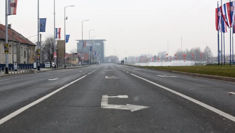 ZAGREB POD POLICIJSKOM OPSADOM: Jako osiguranje uoči dolaska Aleksandra Vučića