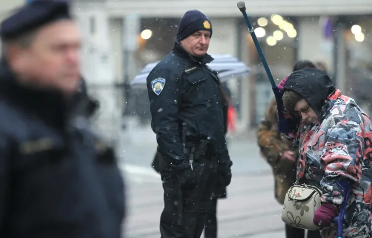 ZAGREB POD POLICIJSKOM OPSADOM: Jako osiguranje uoči dolaska Aleksandra Vučića