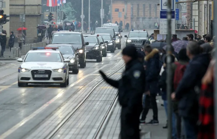 ZAGREB POD POLICIJSKOM OPSADOM: Jako osiguranje uoči dolaska Aleksandra Vučića