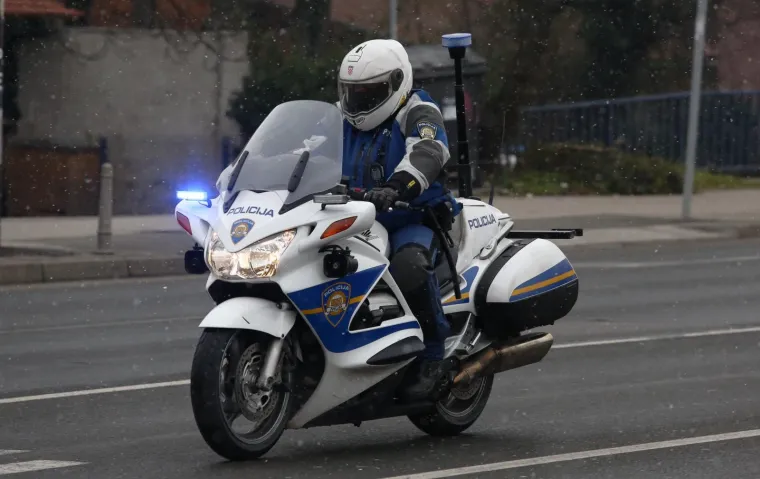 ZAGREB POD POLICIJSKOM OPSADOM: Jako osiguranje uoči dolaska Aleksandra Vučića