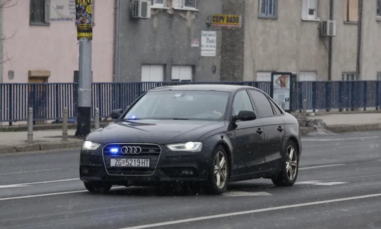 ZAGREB POD POLICIJSKOM OPSADOM: Jako osiguranje uoči dolaska Aleksandra Vučića