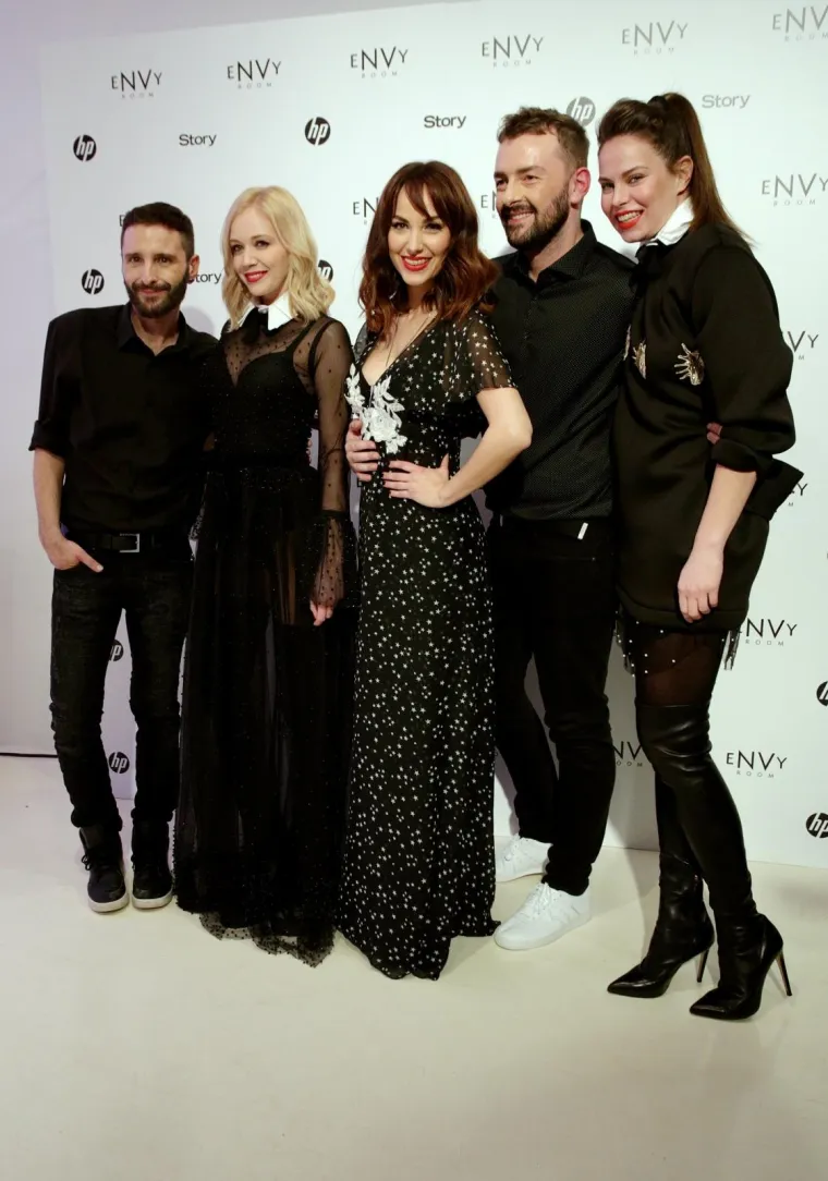 POZNATI SE POJAVILI NA REVIJI U CRNINI: Franka Batelić i Tatjana Jurić opasno konkurirale Jeleni Rozgi