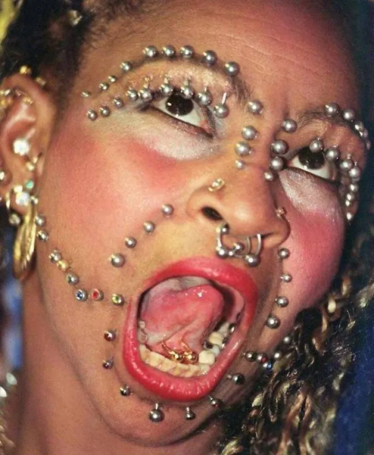 CURE POKAZALE SVOJU &Scaron;A&Scaron;AVU STRANU: Potpuno se opustile i isprobale ne&scaron;to novo i divlje