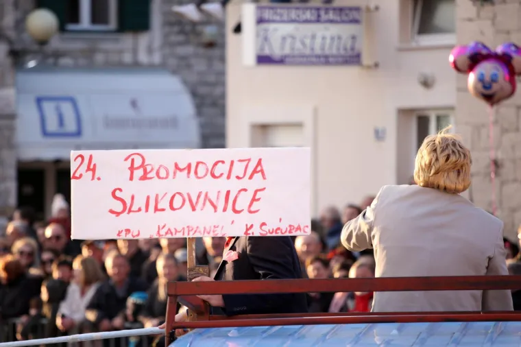 PROČITALI PRESUDU I SPALILI TODORIĆA: Krnjo u Kaštel Starom bio je Ivica, ali nisu zaboravili ni slikovnicu