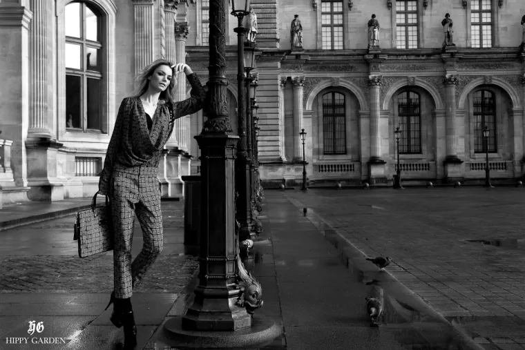 Kolekcija koja ujedinjuje ženstvenost i pronicljivost novog vremena kao uvertira u proljeće