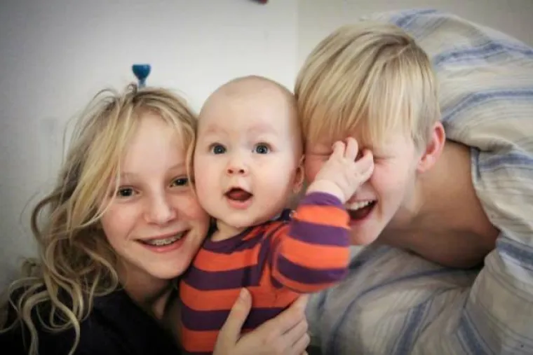 Dobar tajming može i od posve obične obiteljske fotografije napraviti pravo remek-djelo. Neke od takvih uradaka okupili smo u nastavku, a koje sve priče mogu ispričati fotografije uslikane ba&scaron; u pravom trenutku, svakako provjerite u galeriji.