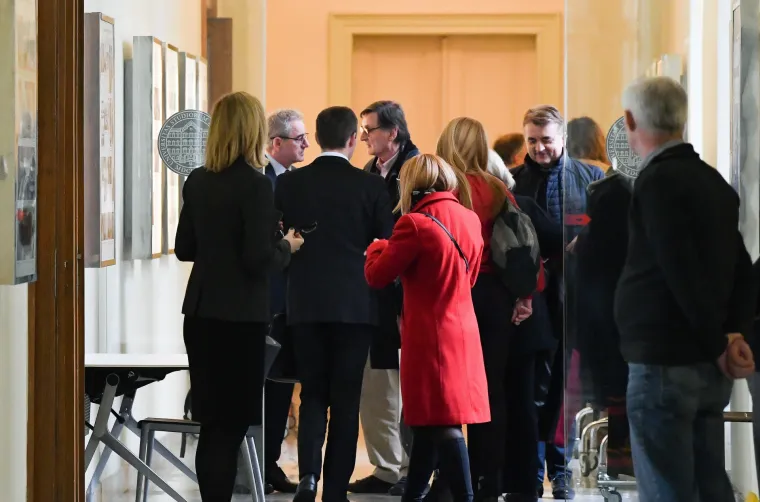 Novinarima nije bilo dopu&scaron;teno pratiti predstavljanje programa kandidata za rektora