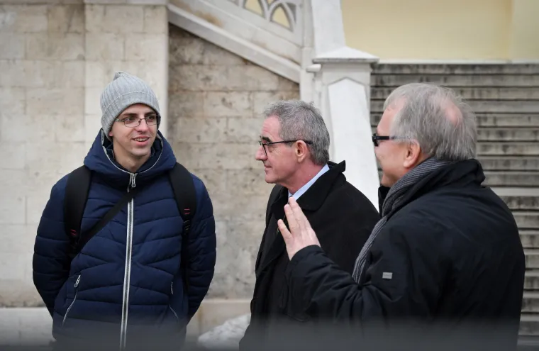 Novinarima nije bilo dopu&scaron;teno pratiti predstavljanje programa kandidata za rektora