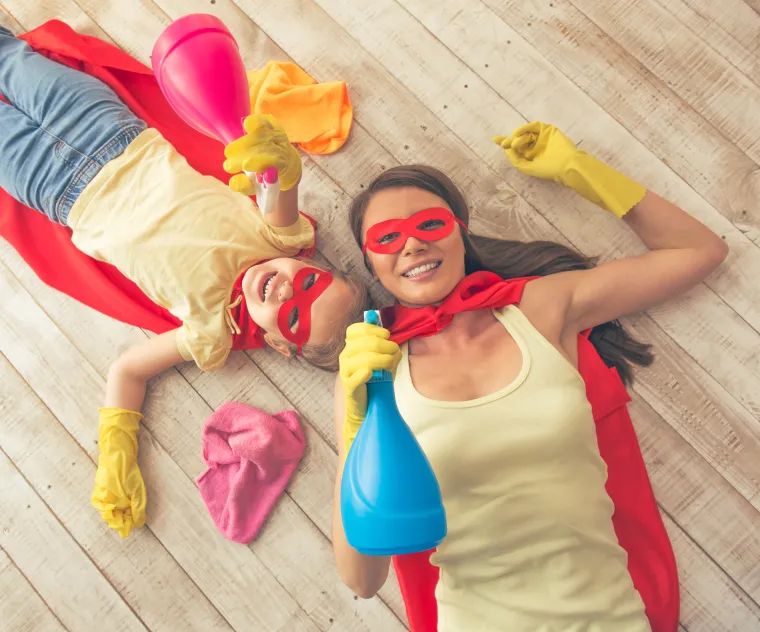 Osam igara koje možete igrati s djecom kako bi kućanske poslove učinili zabavnima