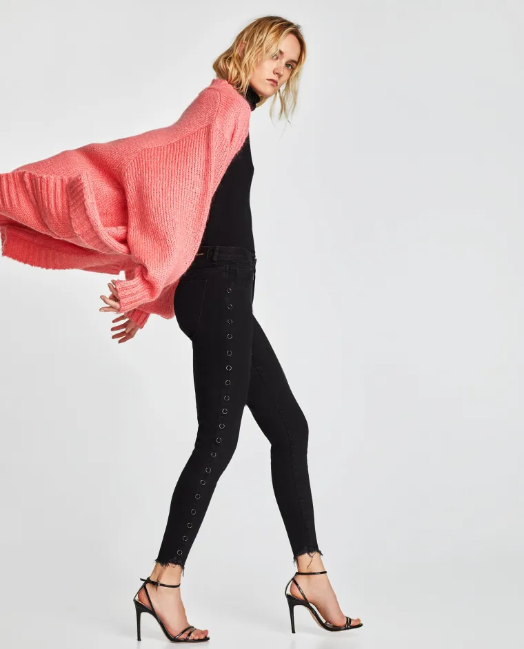 Skinny traperice s bočnim piercingom, Zara, 99,90 kuna