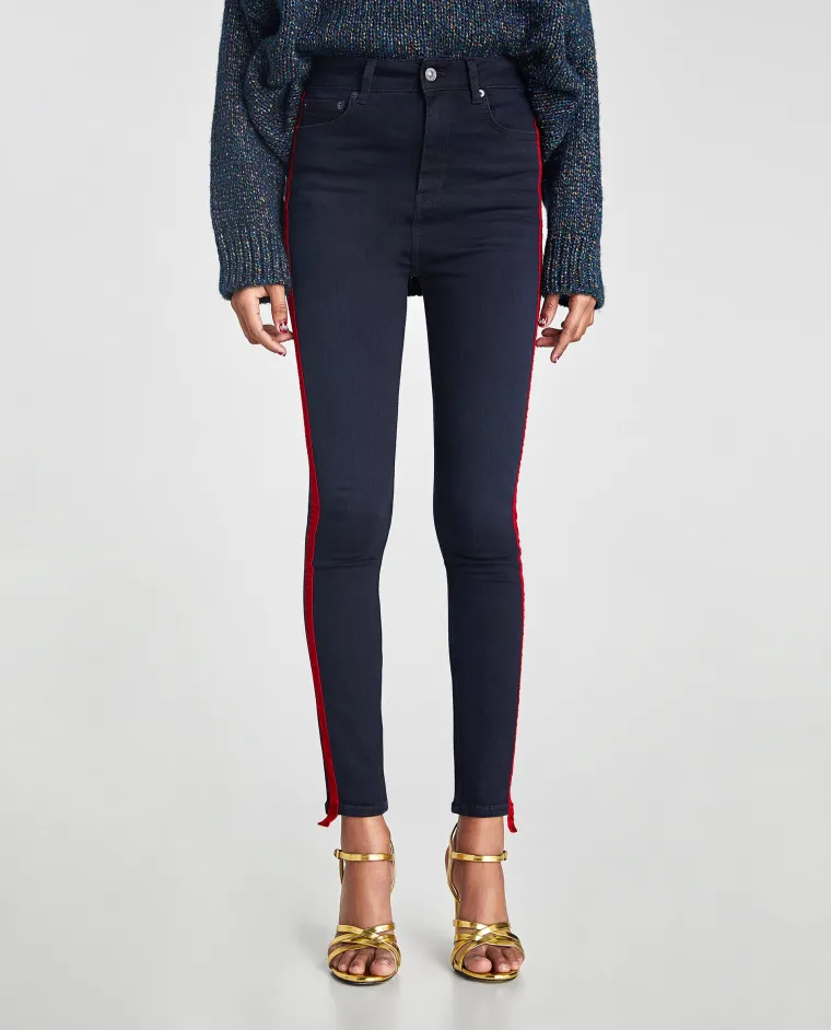 Skinny jeans visokog struka s bočnim crtama, Zara, 229,90 kuna