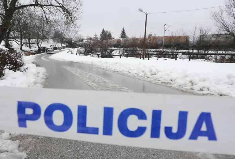 STRAVIČNA NESREĆA KOD DUGE RESE: U naletu vlaka poginuo mlađi bračni par