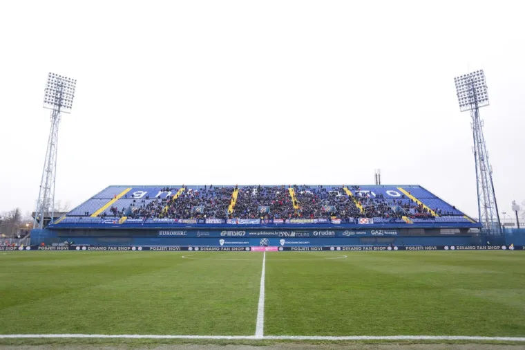 NAJVEĆI HRVATSKI DERBI: Ovako je izgledala rovovska bitka na Maksimiru