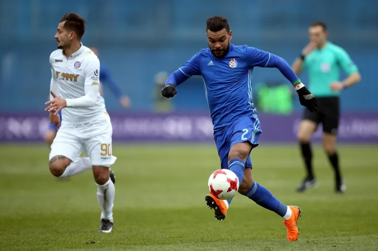 NAJVEĆI HRVATSKI DERBI: Ovako je izgledala rovovska bitka na Maksimiru