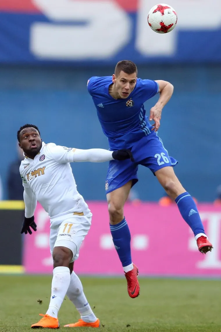 NAJVEĆI HRVATSKI DERBI: Ovako je izgledala rovovska bitka na Maksimiru