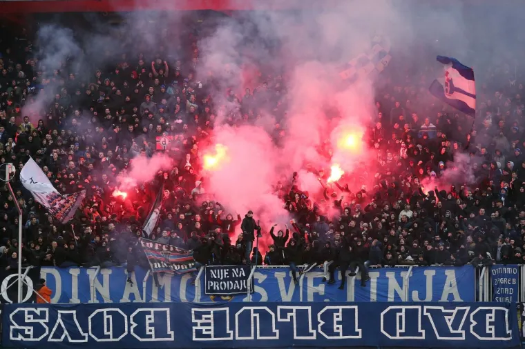 SLIJEDE NOVE KAZNE? Na Maksimiru je ponovno bilo vatreno, a to znači da će se blagajne opet prazniti